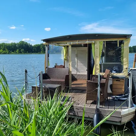 Hotel na wodzie Floss 2 *
